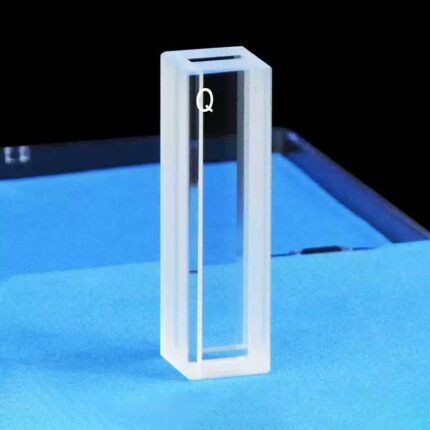 Aangepast UV kwarts cuvet, 2mm, 500ul, 2 vensters, gelijmd