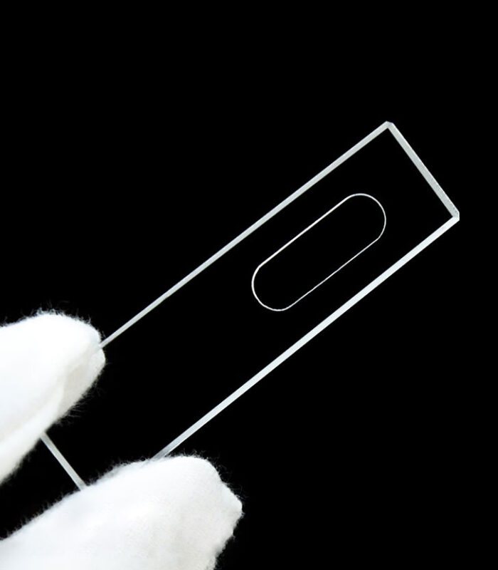 High-Precision-Grooved-UV-Quartz-Glass-Slide,-Customizable-01